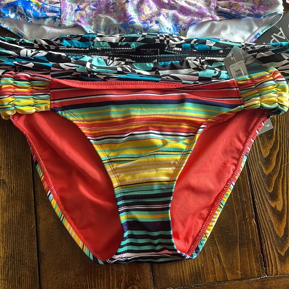 Large bundle 2 - Picture 2 of 6